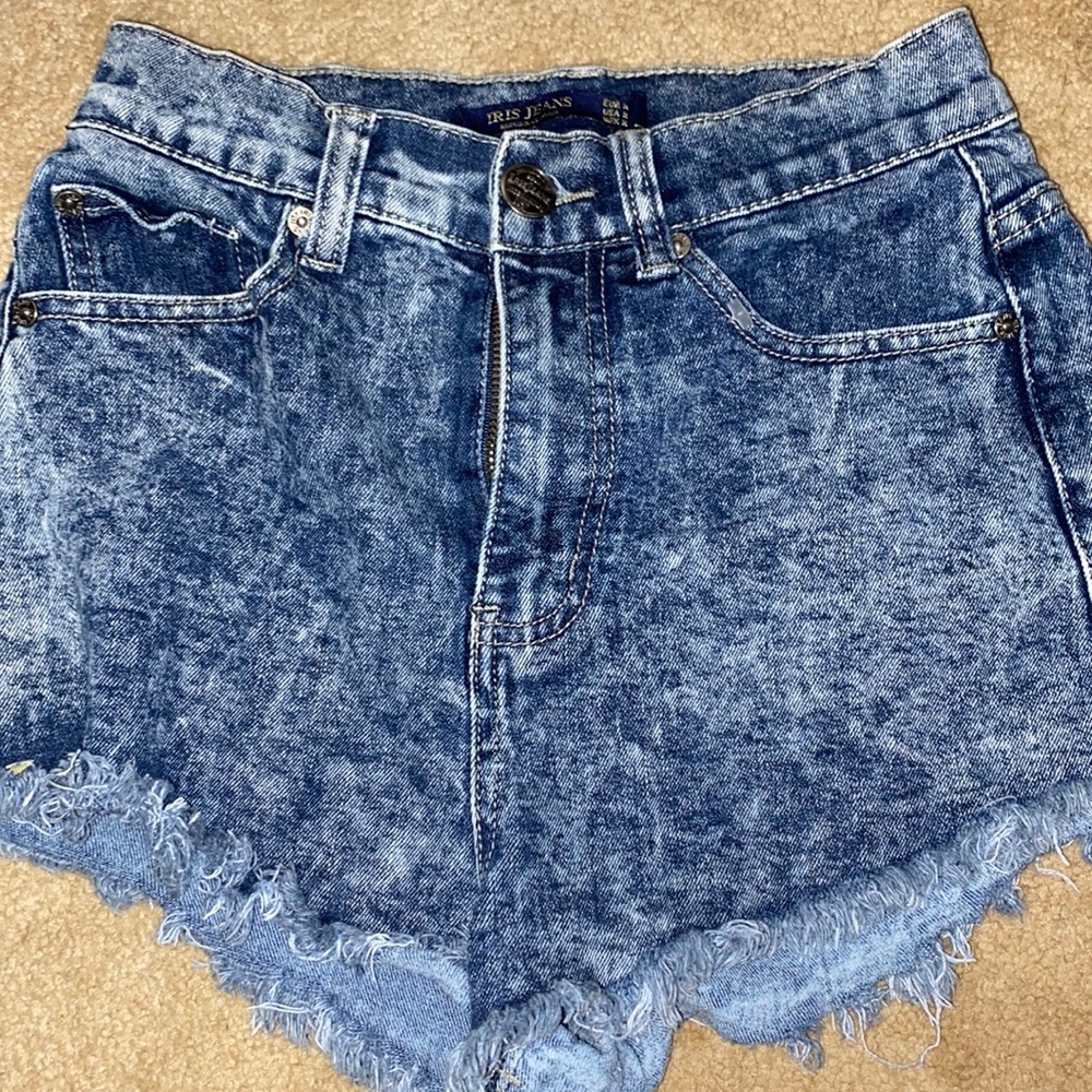 Short jean shorts!